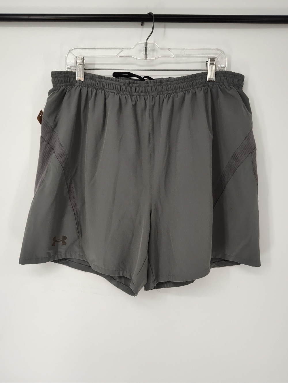 Under Armour Men's Gray Athletic Running Shorts Size Large
